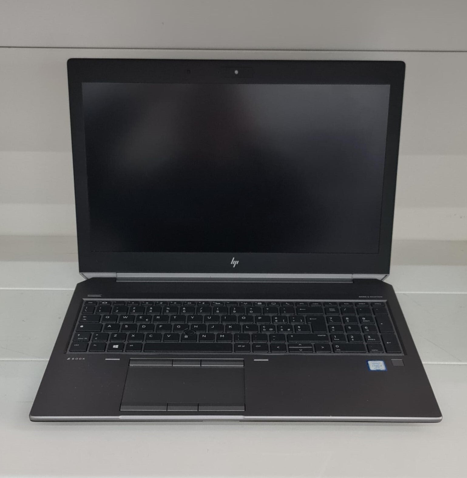 HP WORKSTATION ZBOOK 15 G5 I7-8850H RAM 32GB SSD NVIDIA QUADRO RICONDIZIONATO